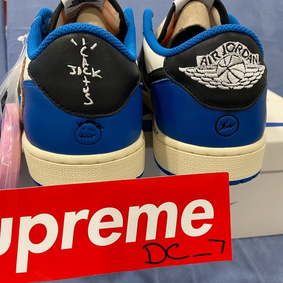 Travis Scott x Fragment Jordan 1 low size 11 100% authentic - Picture 2 of 16